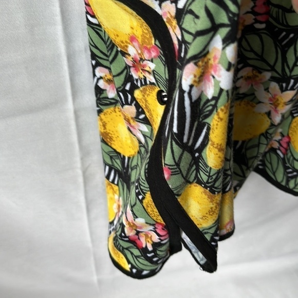 Lemons Summer Top - Picture 9 of 11